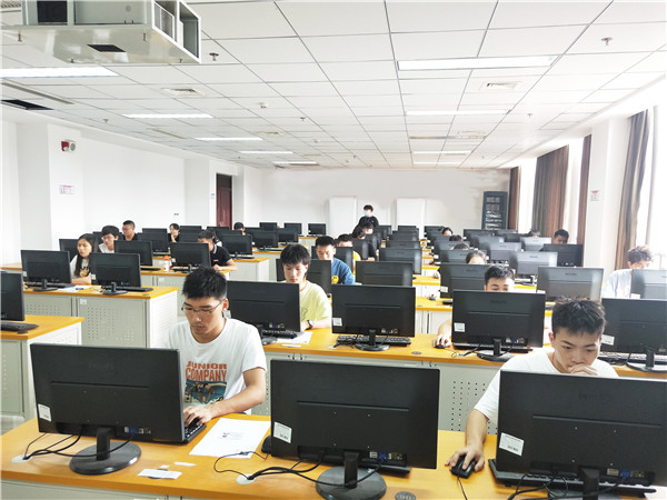 1+X Web前端開發職業技能等級證書中級考試圓滿落幕，助推計算機技術開發人才培養